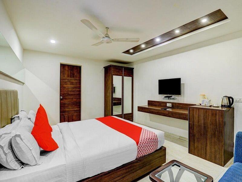Fabhotel Prime Sky Light فَدودارا المظهر الخارجي الصورة