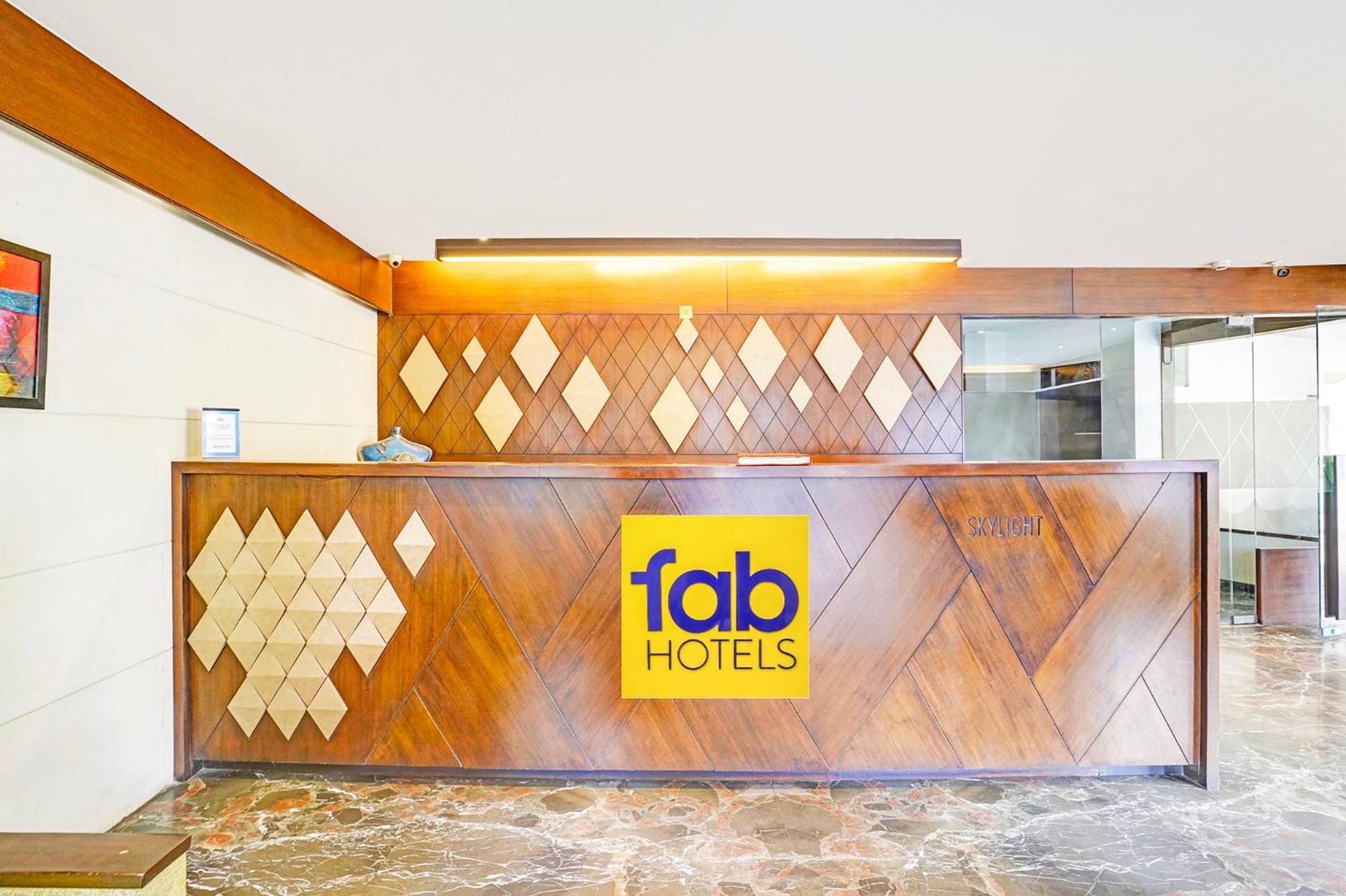 Fabhotel Prime Sky Light فَدودارا المظهر الخارجي الصورة